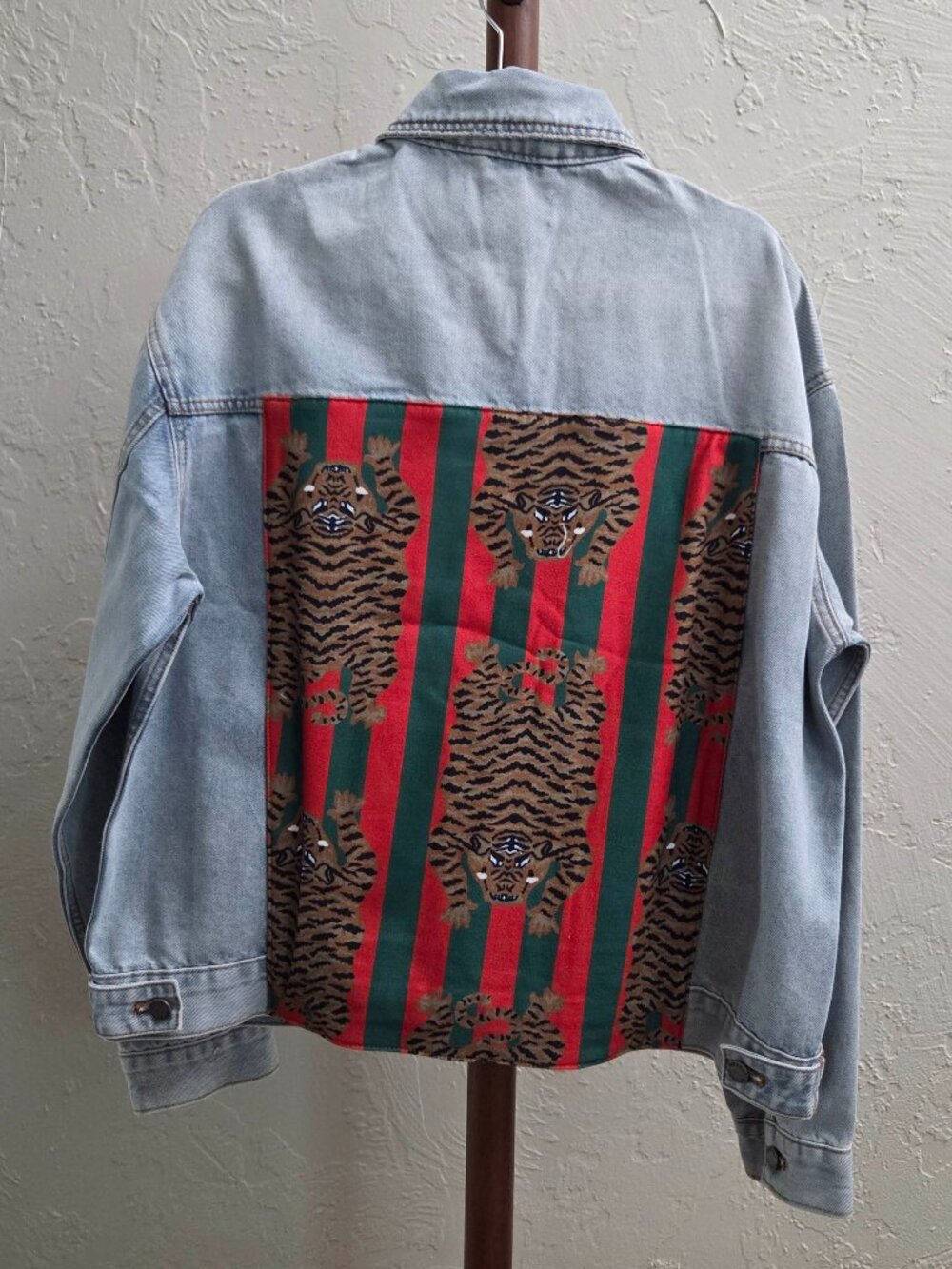 J26. Tiger Graphic Denim Jacket